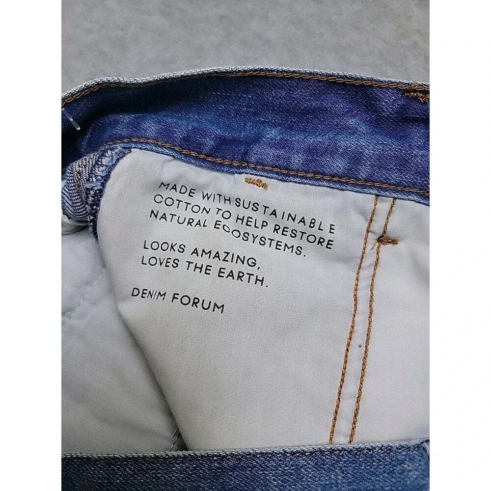 Aritzia please see